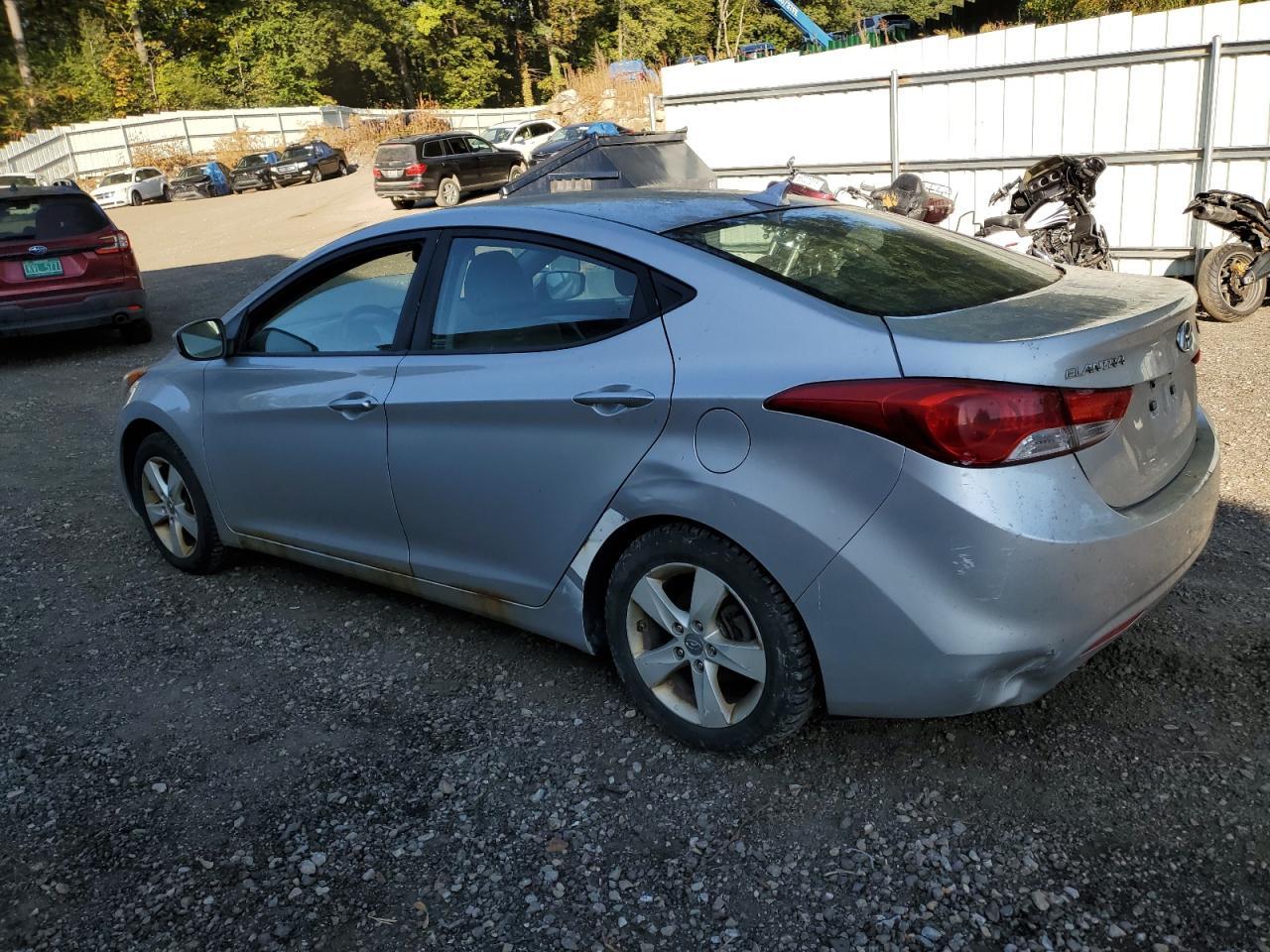 2013 Hyundai Elantra Gls - Фото 2