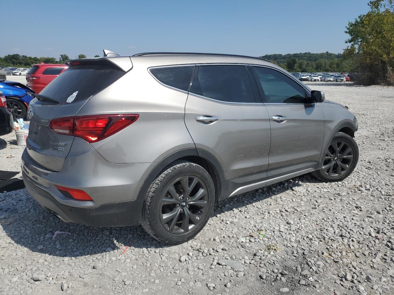 2018 Hyundai Santa Fe Sport - Image 3