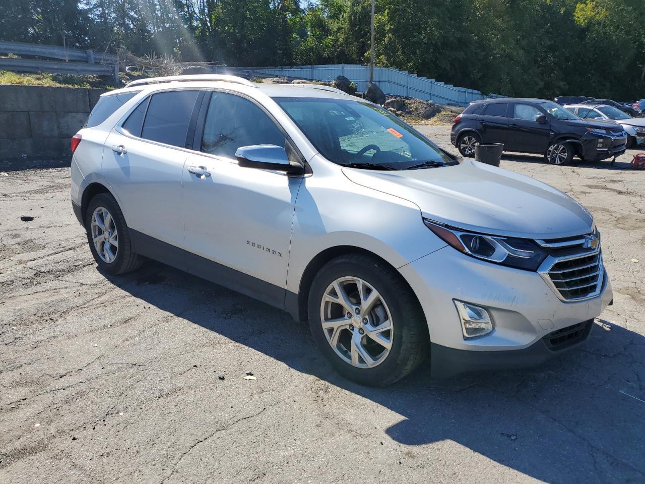 2021 Chevrolet Equinox Premier - Image 4