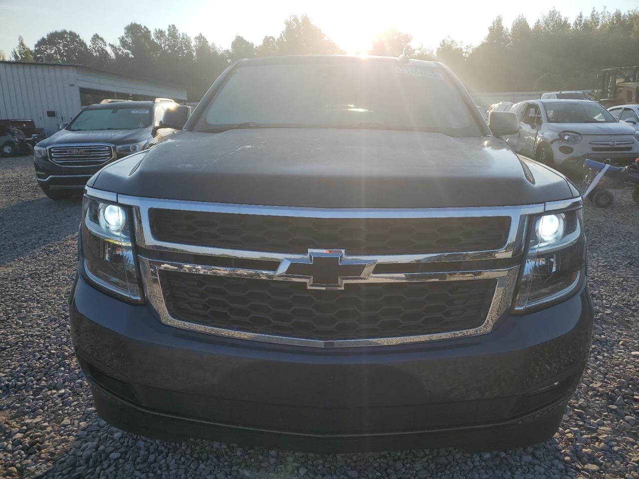 2020 Chevrolet Suburban K1500 Lt - Image 5