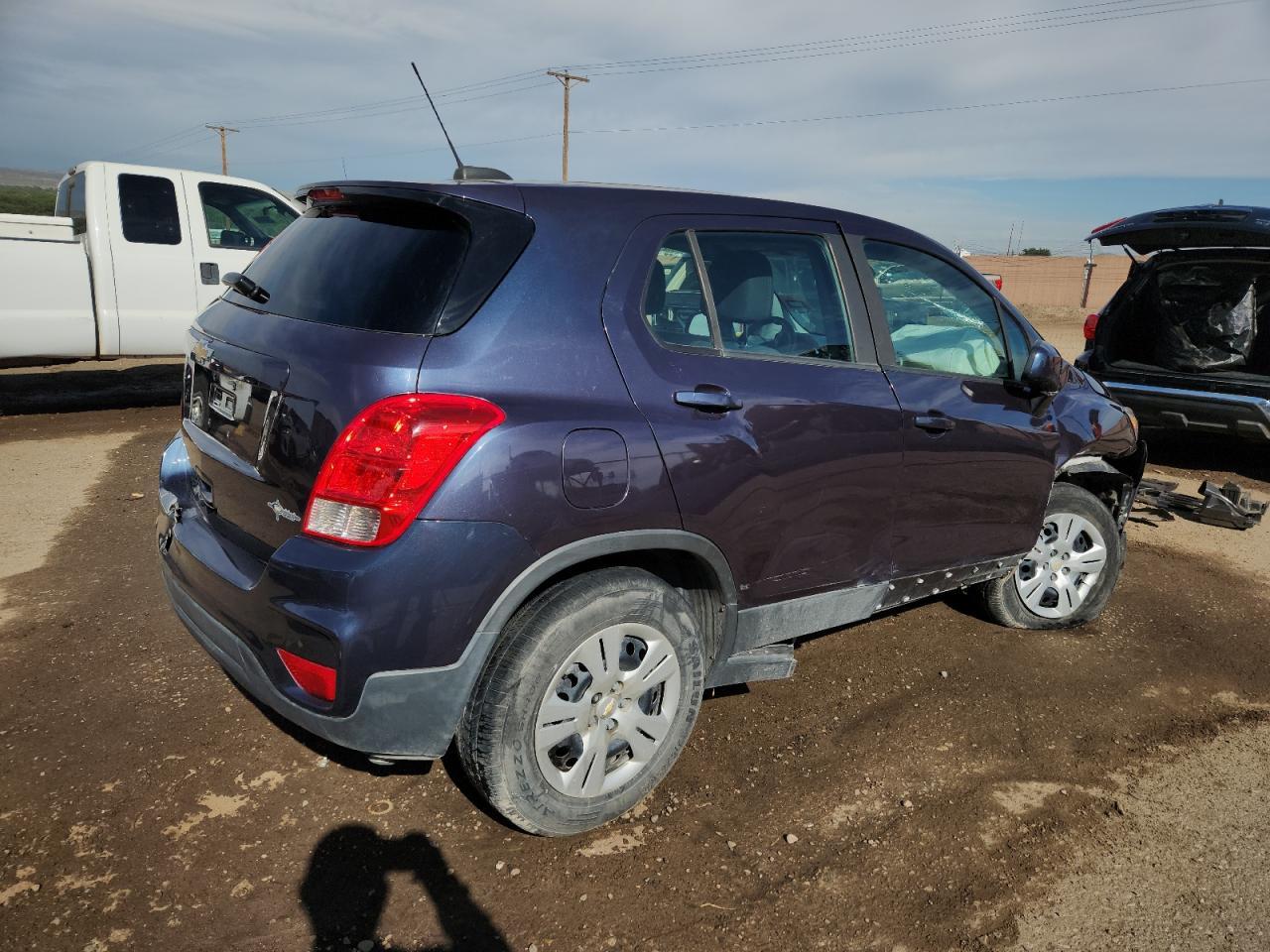 2018 Chevrolet Trax Ls - Image 3