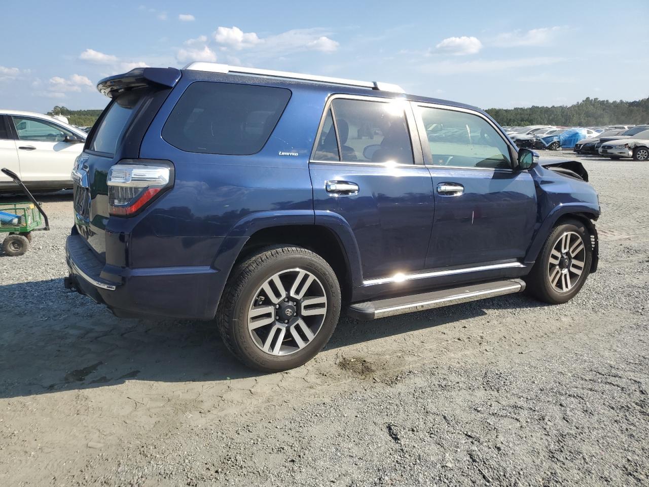 2016 Toyota 4Runner Sr5 - Image 3