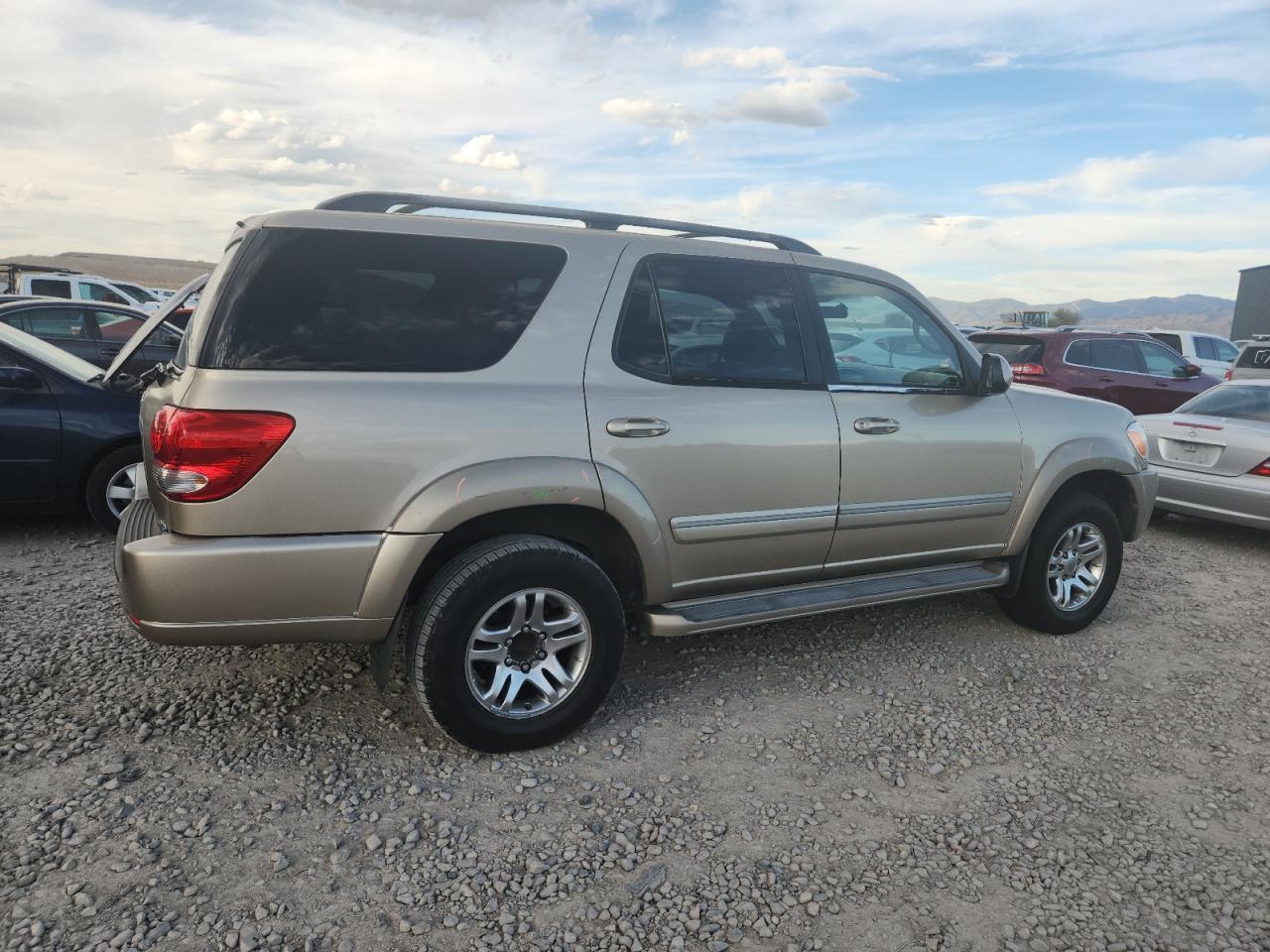 2005 Toyota Sequoia Sr5 - Фото 3
