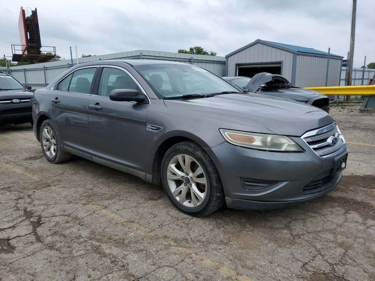 2011 Ford Taurus Sel - Фото 4