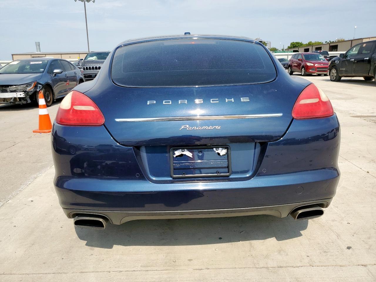 2013 Porsche Panamera 2 - Фото 6