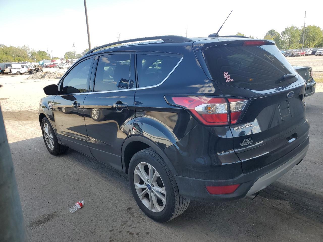 2017 Ford Escape Se - Фото 2
