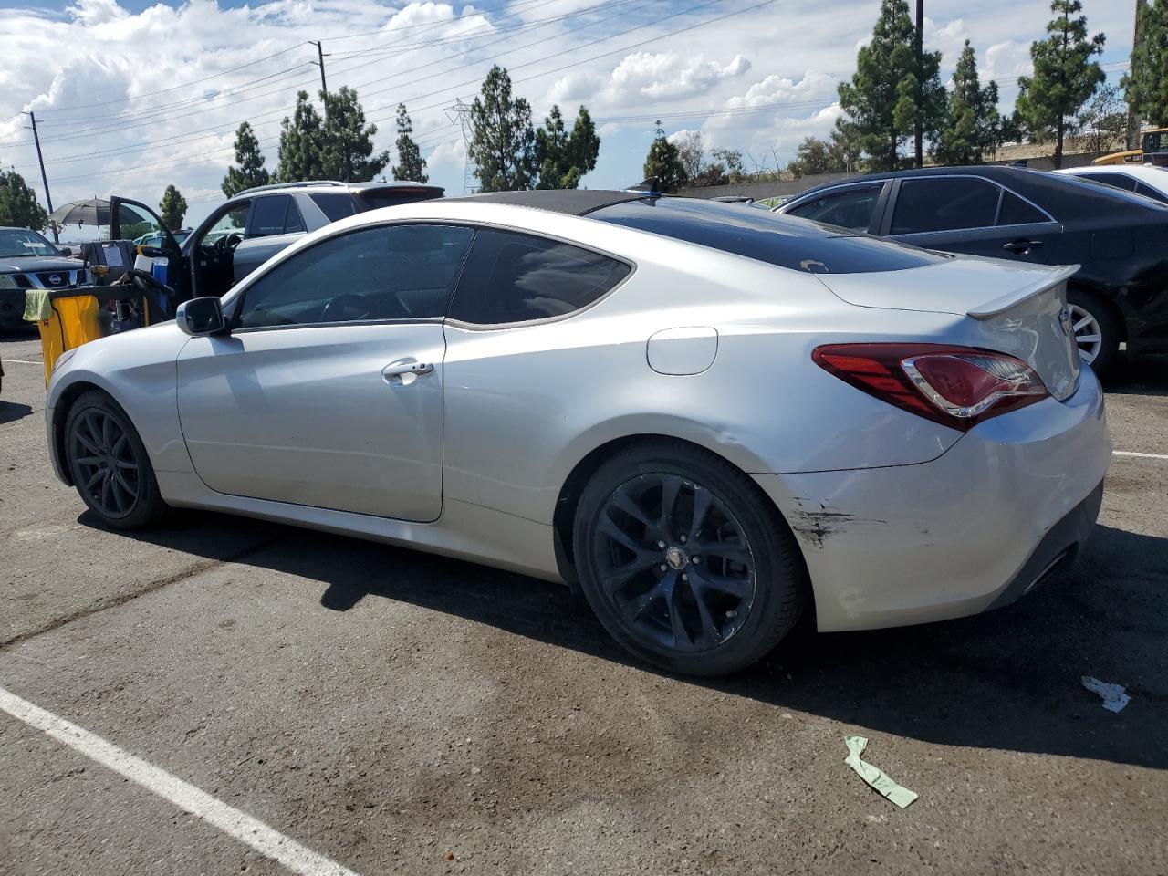 2013 Hyundai Genesis Coupe 2.0T - Image 2