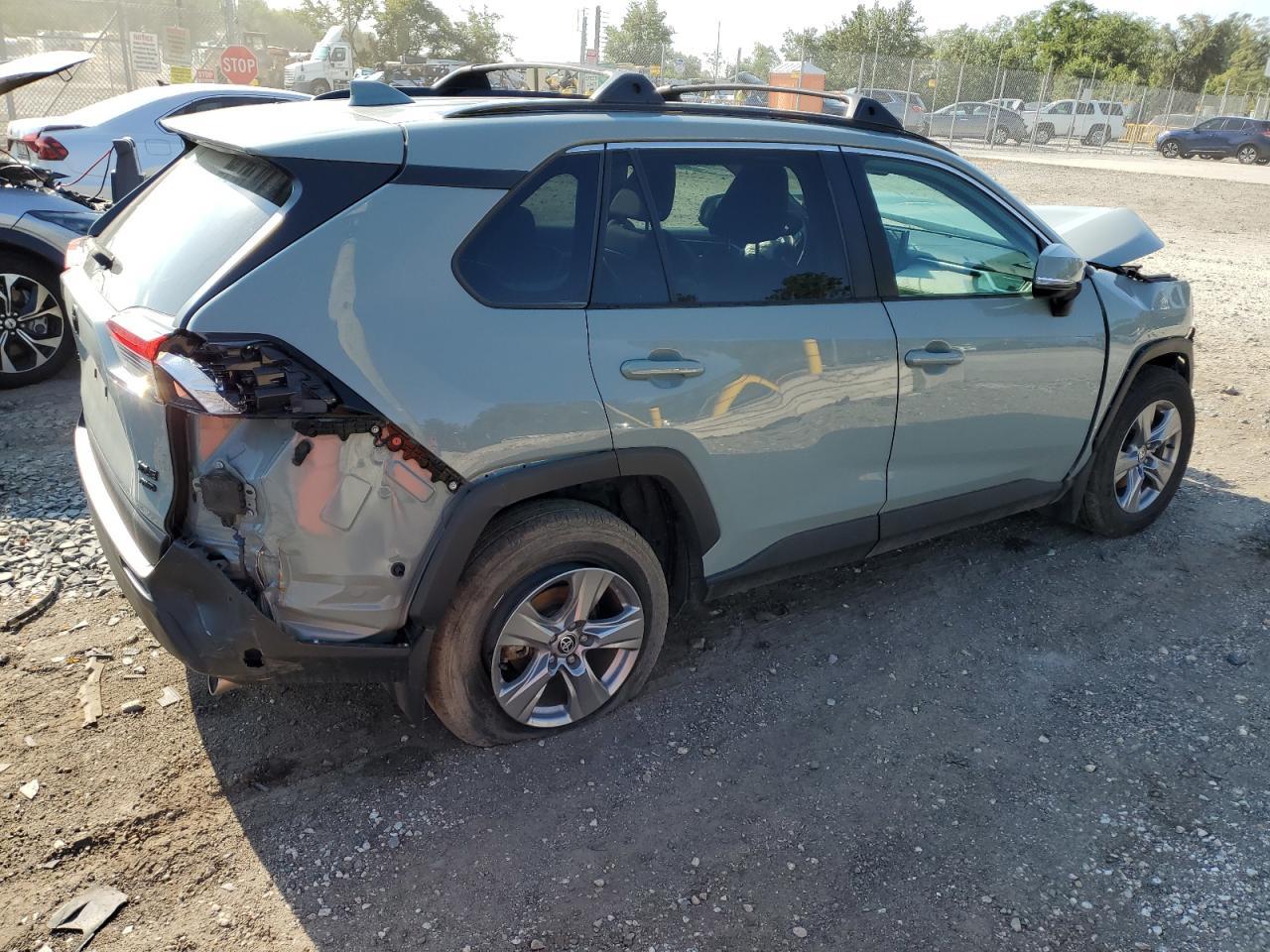 2022 Toyota Rav4 Xle - Image 3