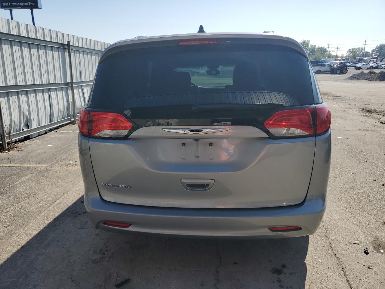 2021 Chrysler Voyager Lxi - Фото 6