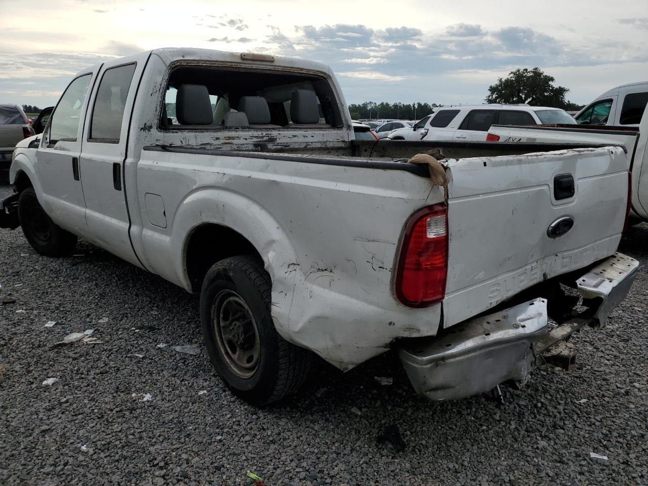 2016 Ford F250 Super Duty - Фото 2