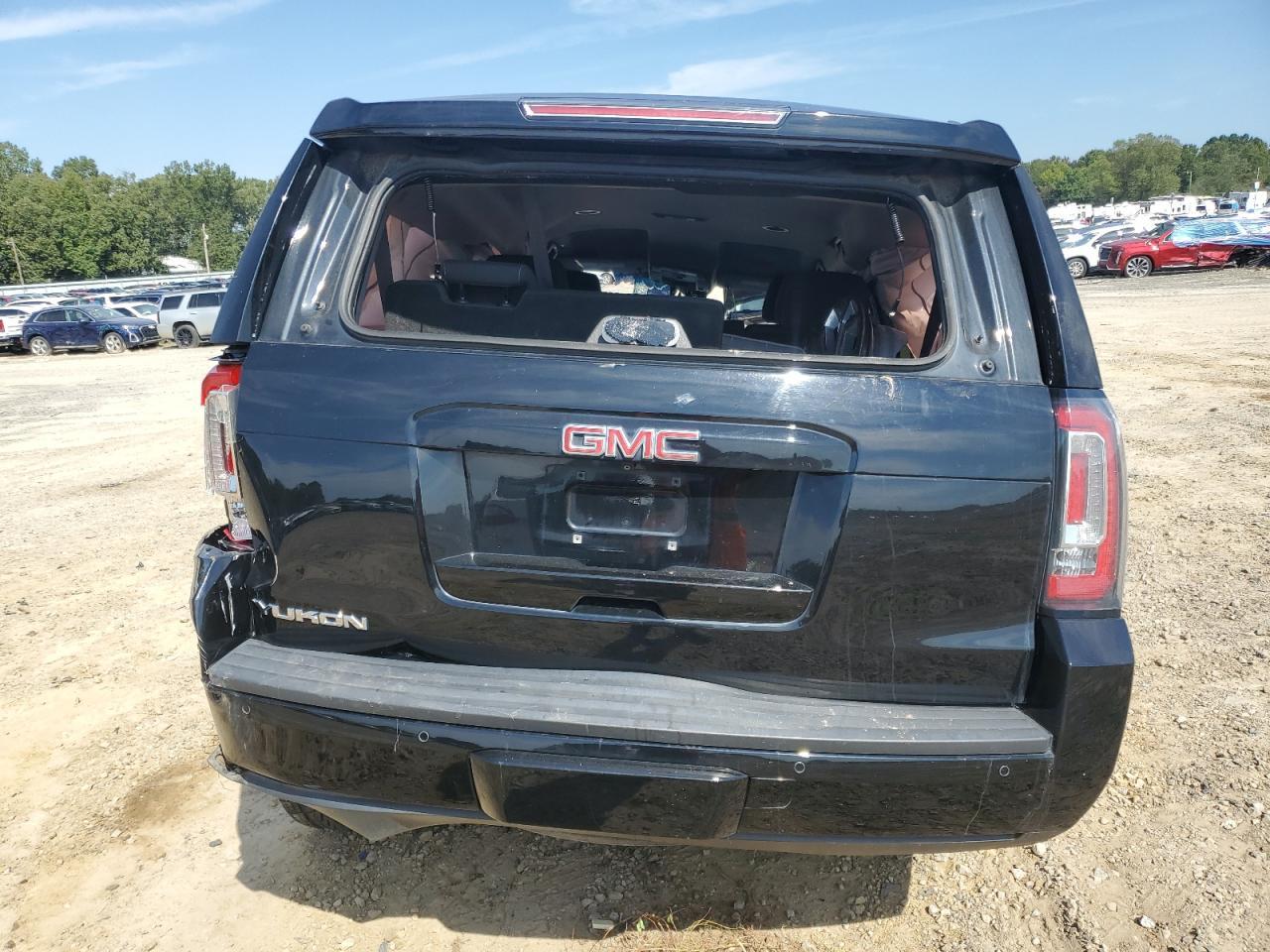 2016 GMC Yukon Sle - Image 6