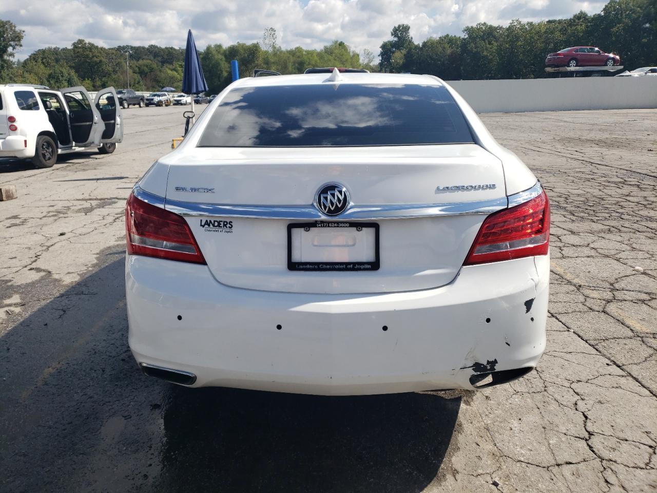 2016 Buick Lacrosse - Image 6