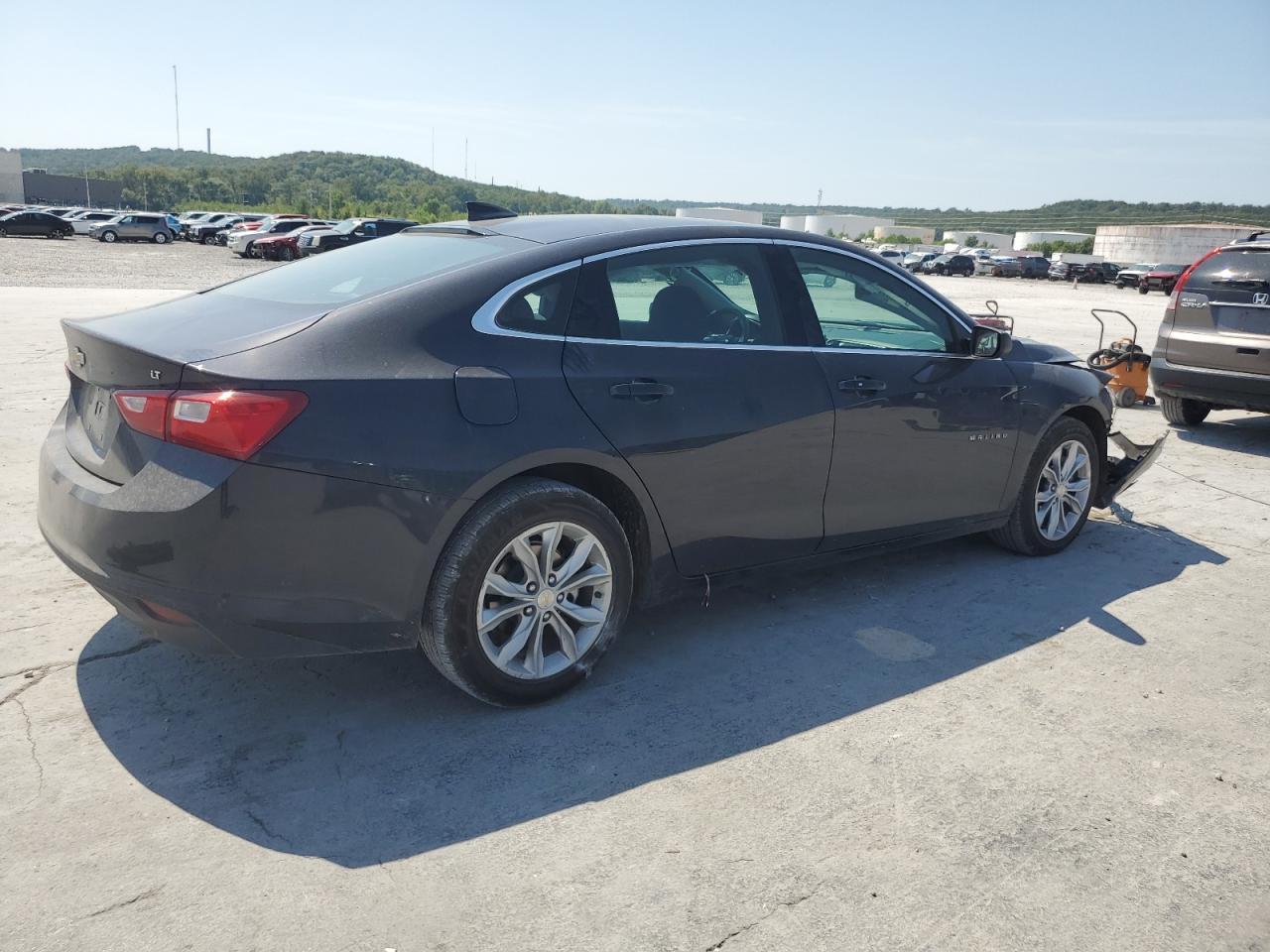 2023 Chevrolet Malibu Lt - Фото 3