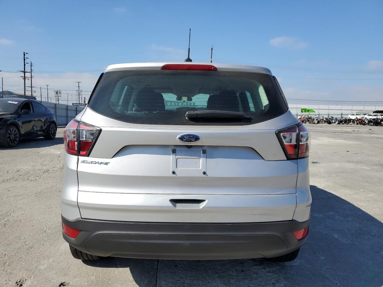 2017 Ford Escape S - Фото 6