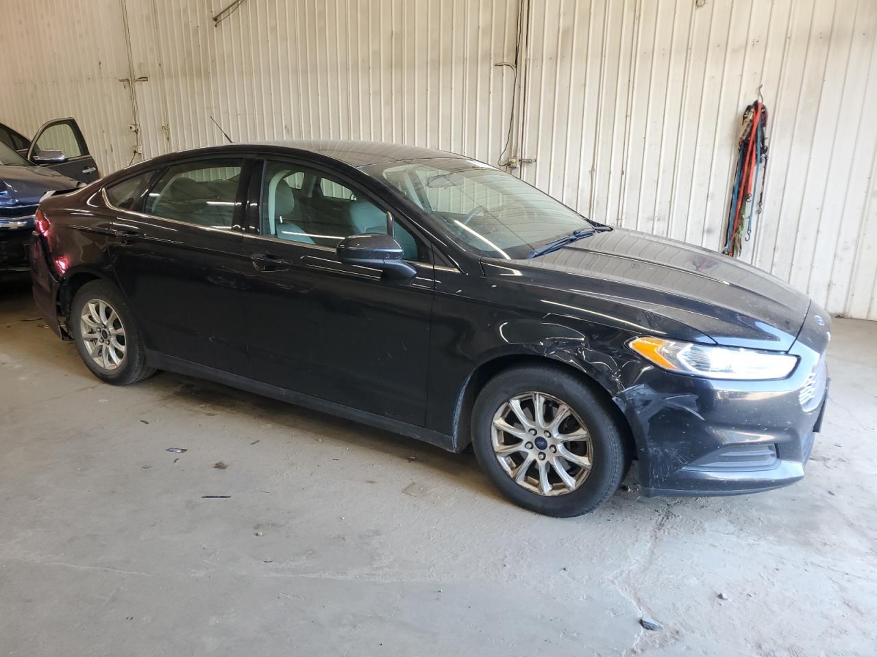 2015 Ford Fusion S - Фото 4