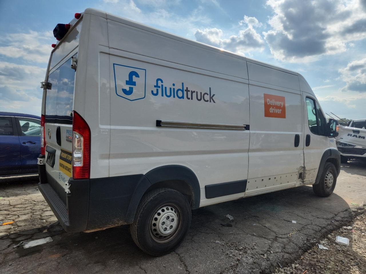 2024 Ram Promaster 2500 Delivery Van - Фото 3