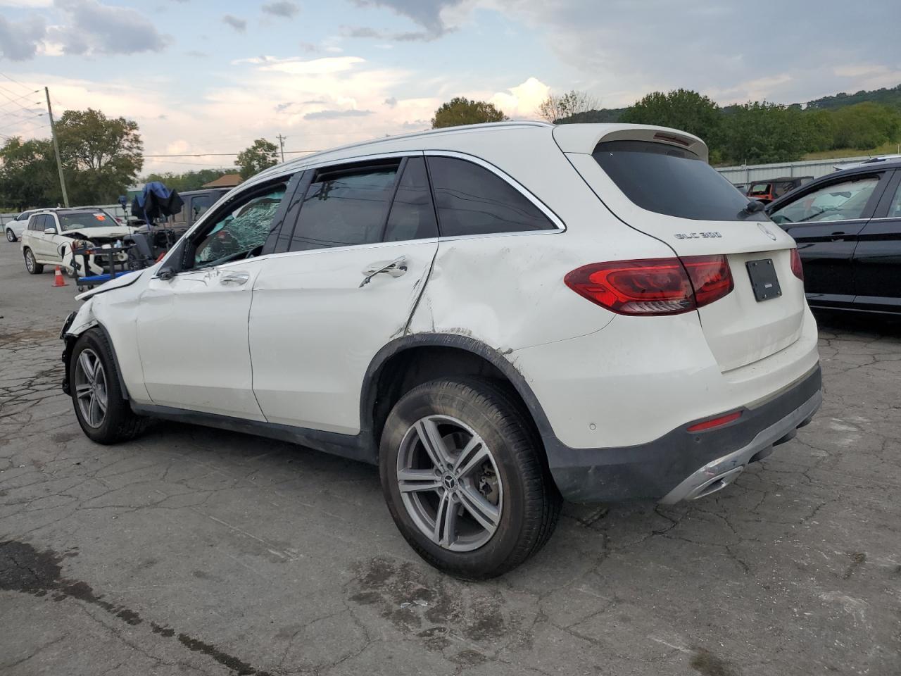 2022 Mercedes-Benz Glc 300 - Фото 2