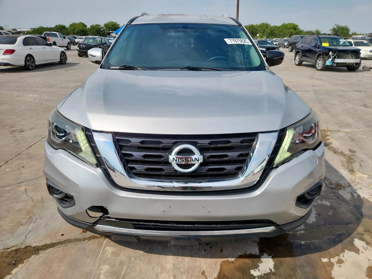 2019 Nissan Pathfinder S - Фото 5
