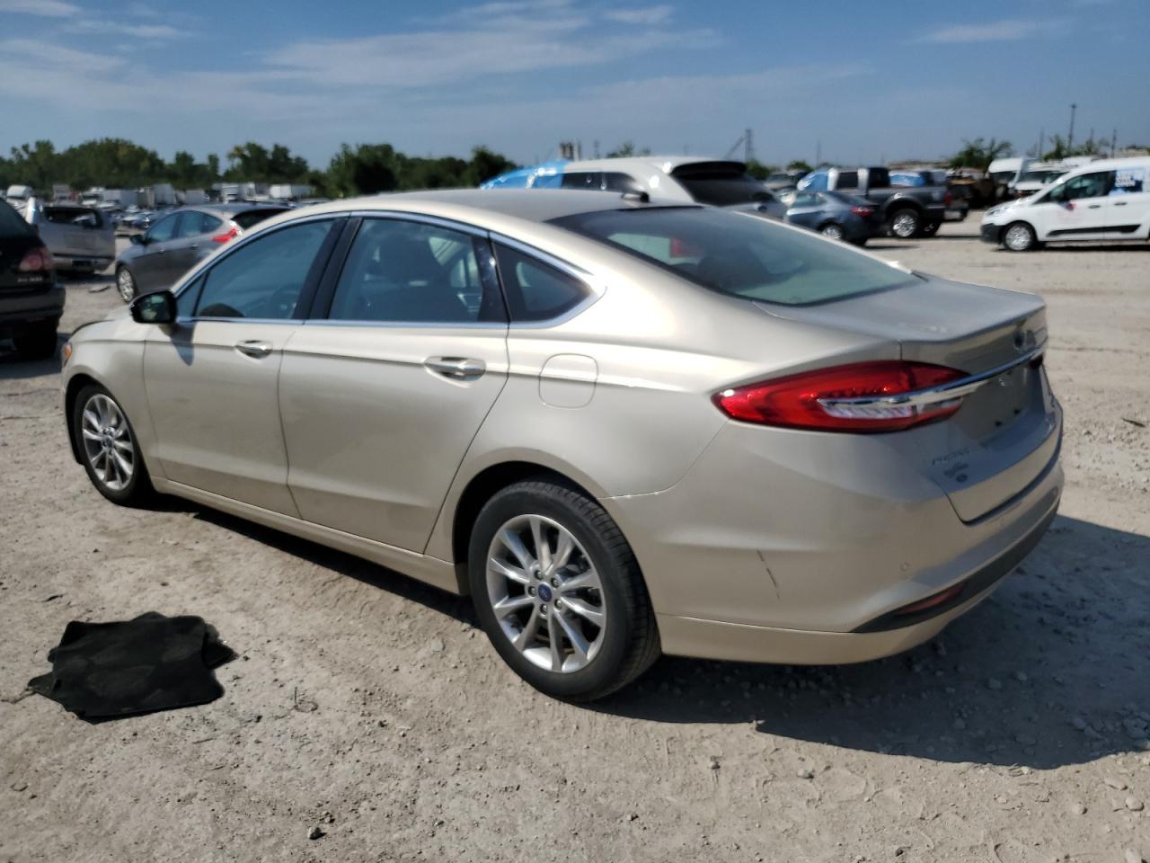 2017 Ford Fusion Se - Фото 2