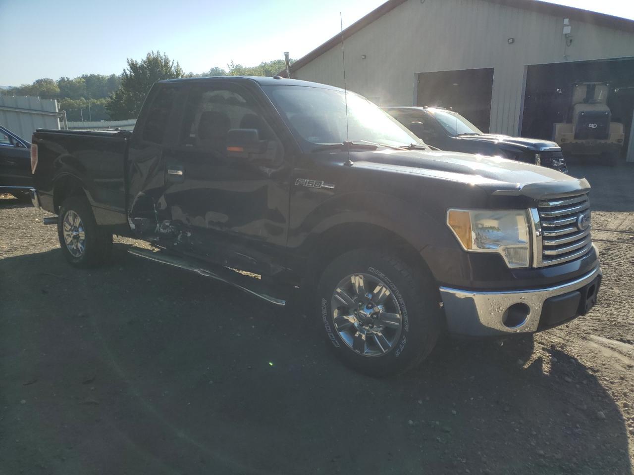 2010 Ford F150 Super Cab - Image 4