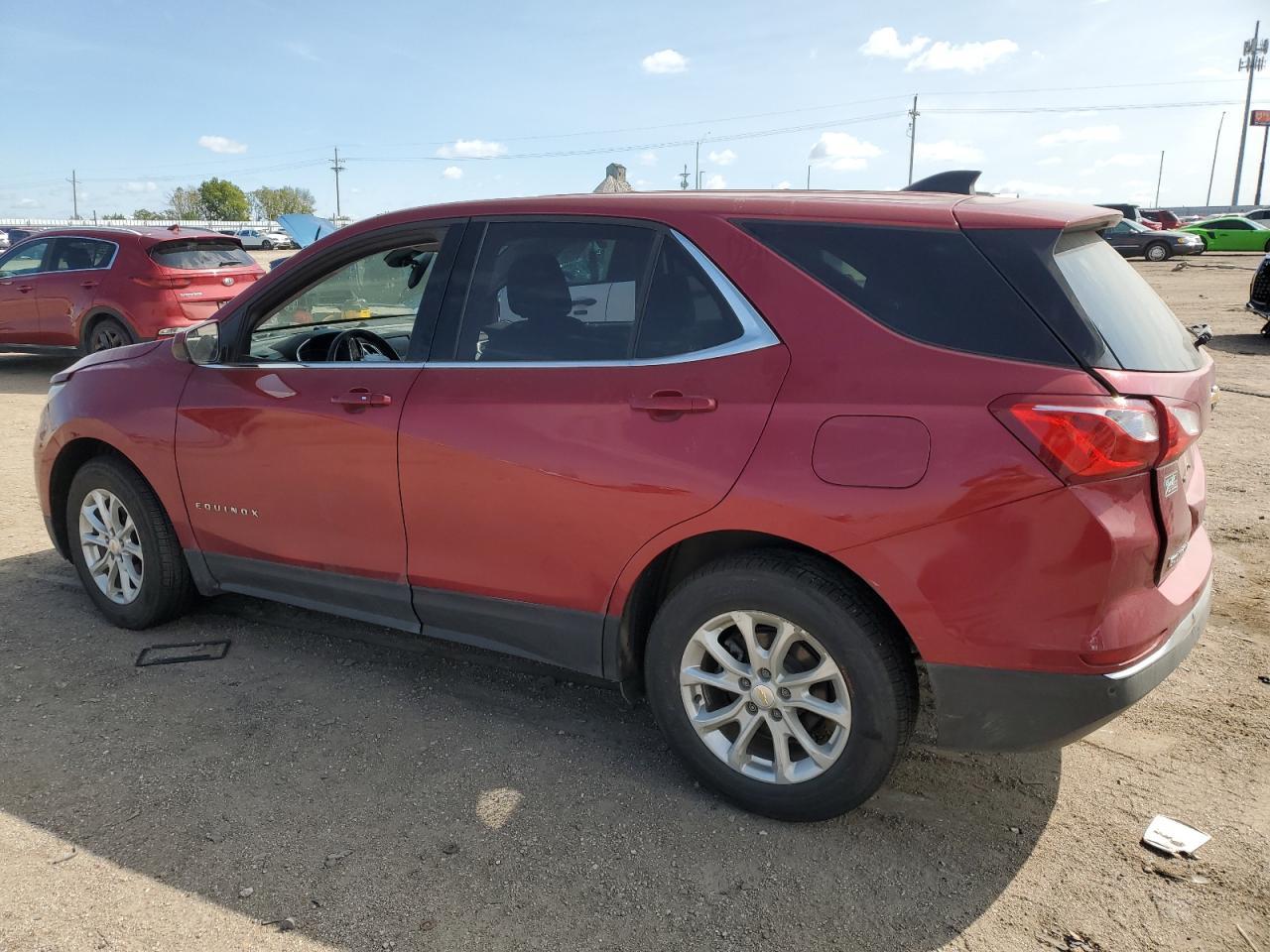 2020 Chevrolet Equinox Lt - Image 2