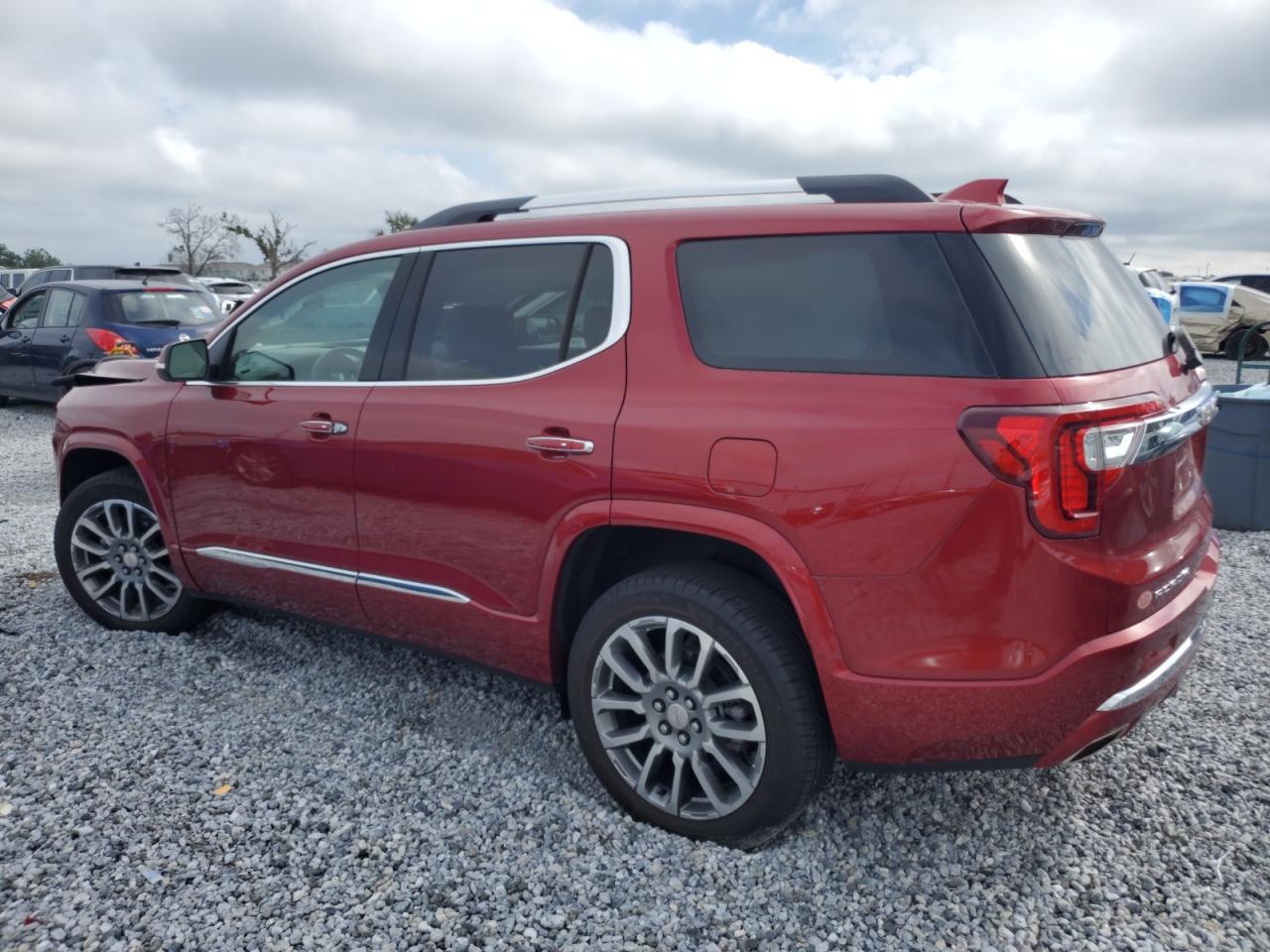 2023 GMC Acadia Denali - Фото 2