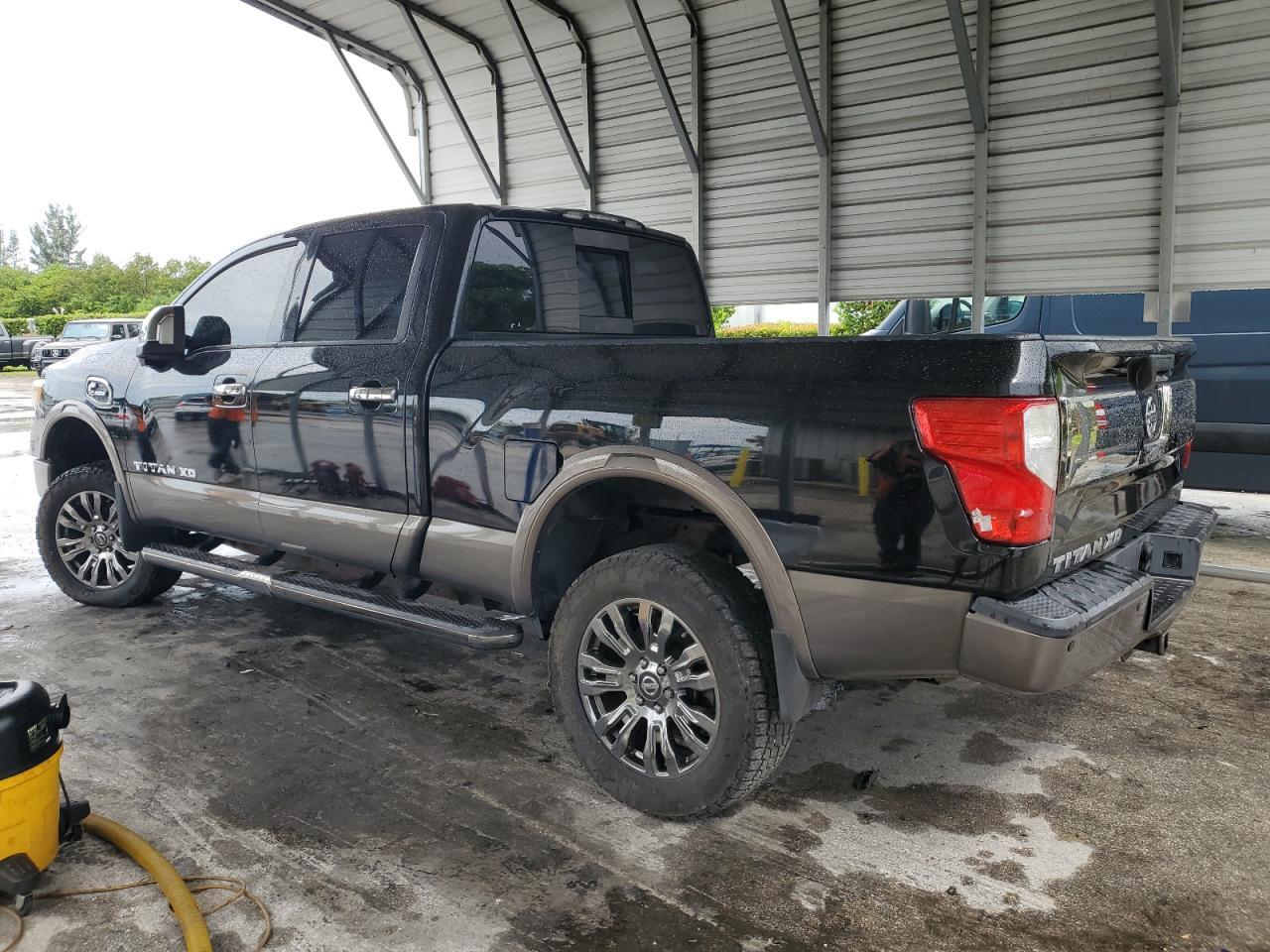2016 Nissan Titan Xd Sl - Image 2