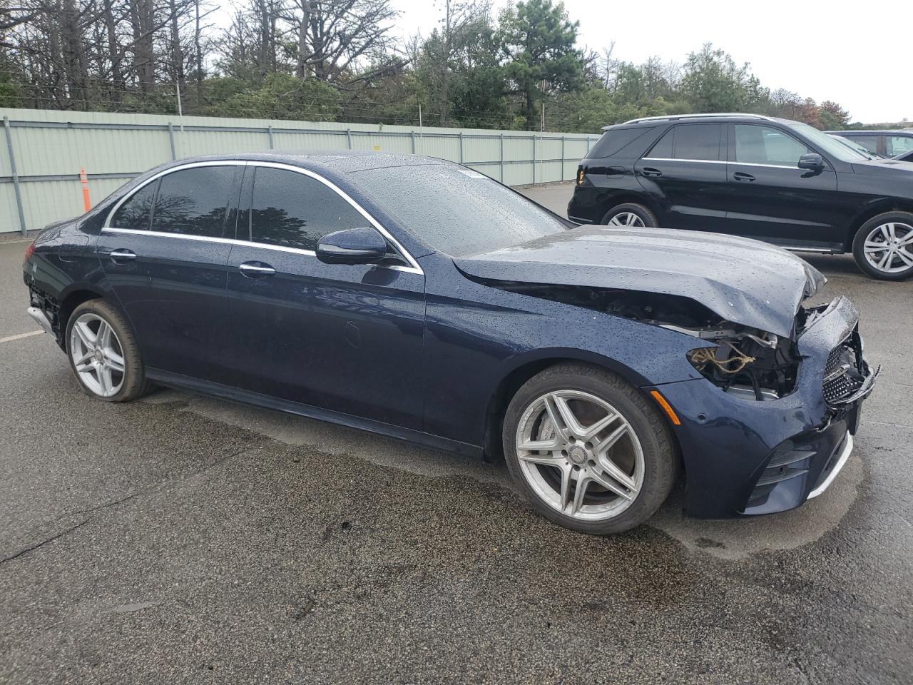 2021 Mercedes-Benz E 350 4Matic - Фото 4
