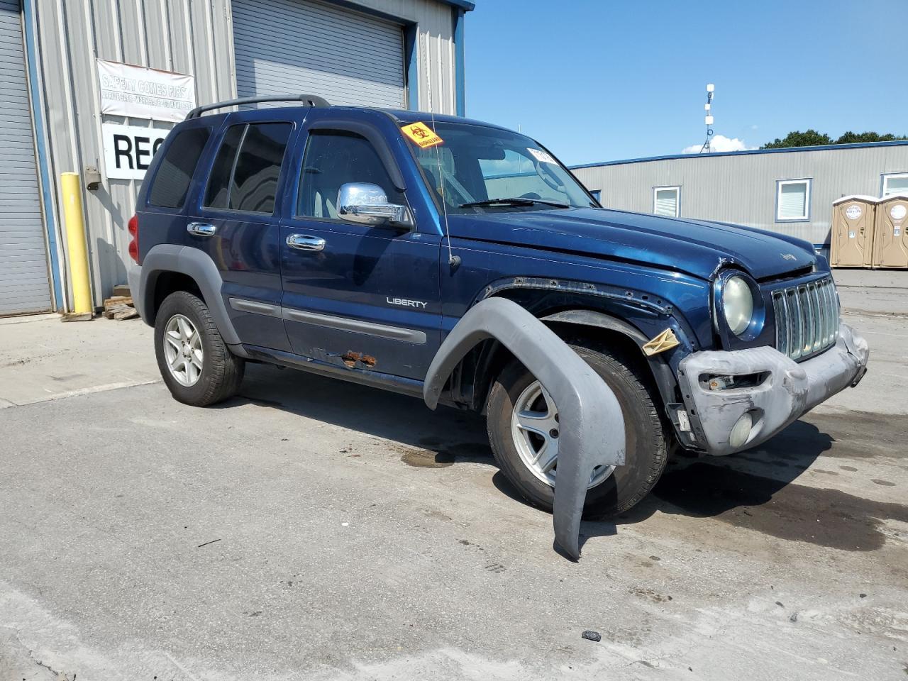 2004 Jeep Liberty Sport - Image 4