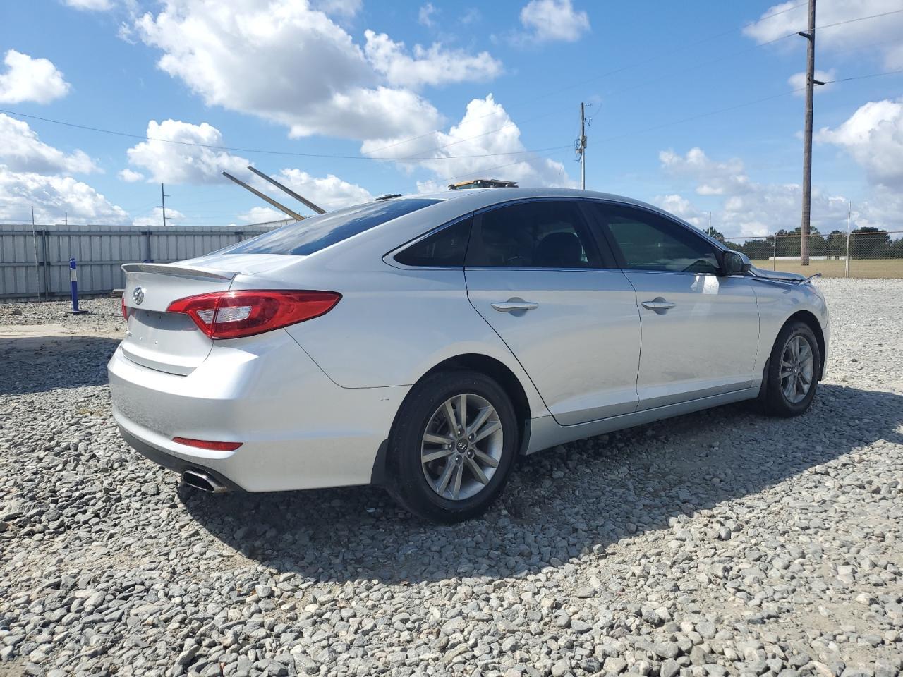 2015 Hyundai Sonata Se - Фото 3