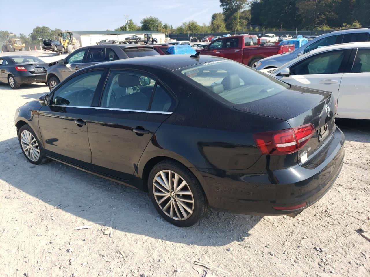 2016 Volkswagen Jetta Sel - Image 2