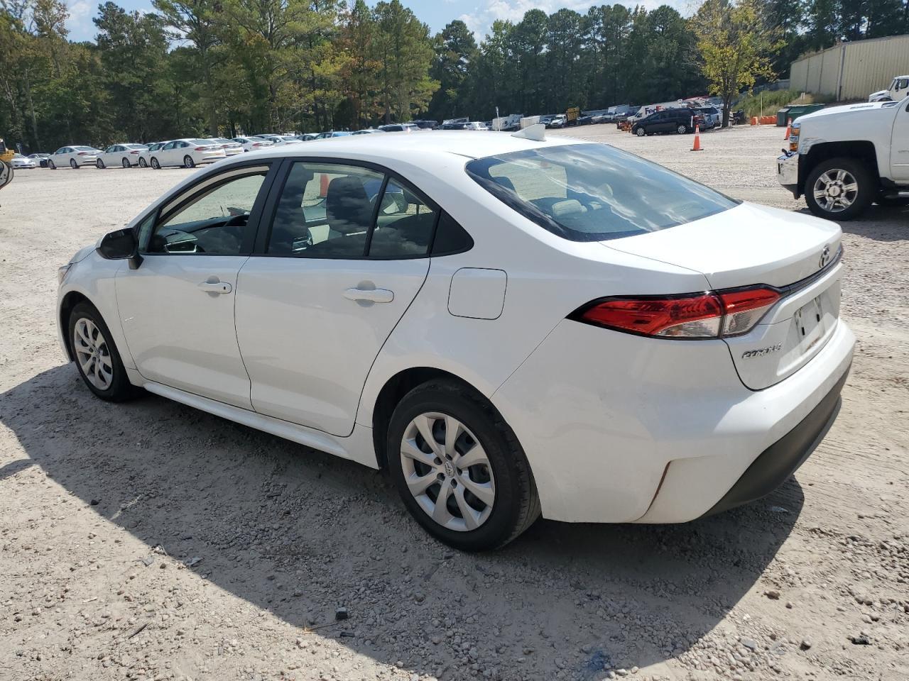 2025 Toyota Corolla Hybrid Le - Image 2