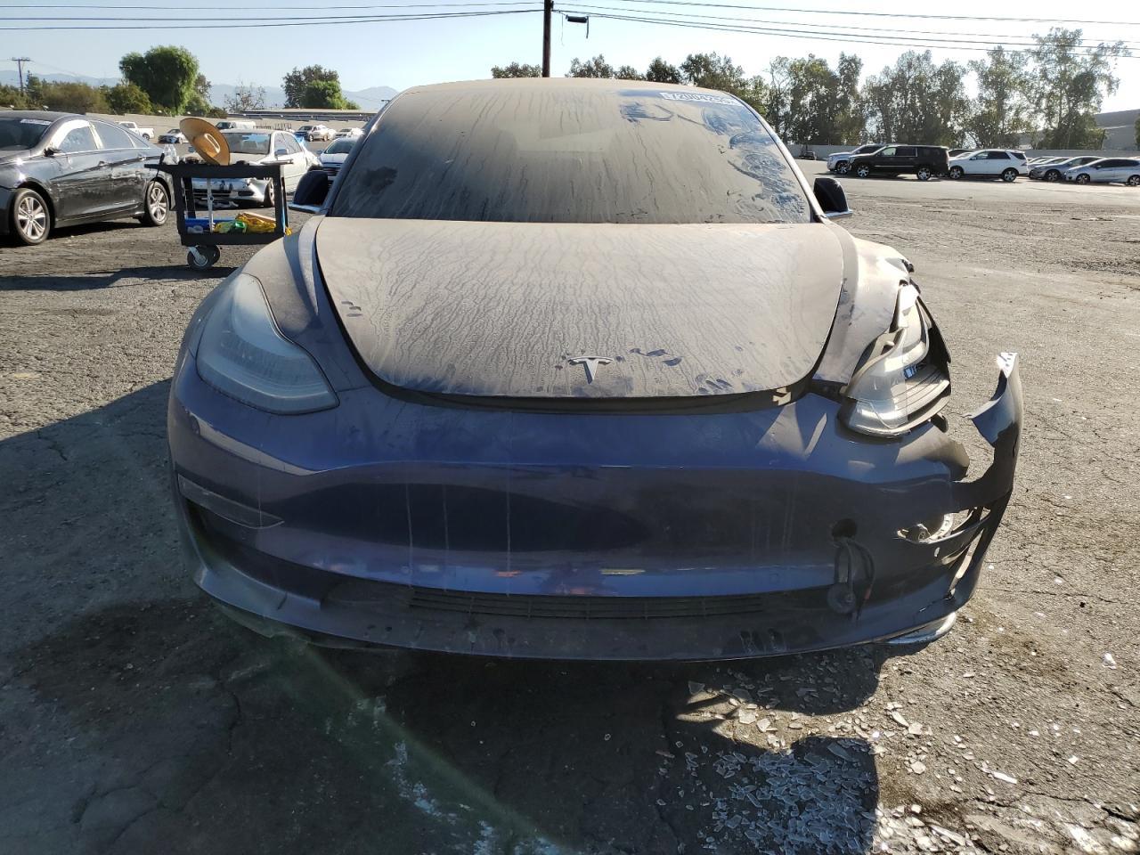 2019 Tesla Model 3 - Фото 5