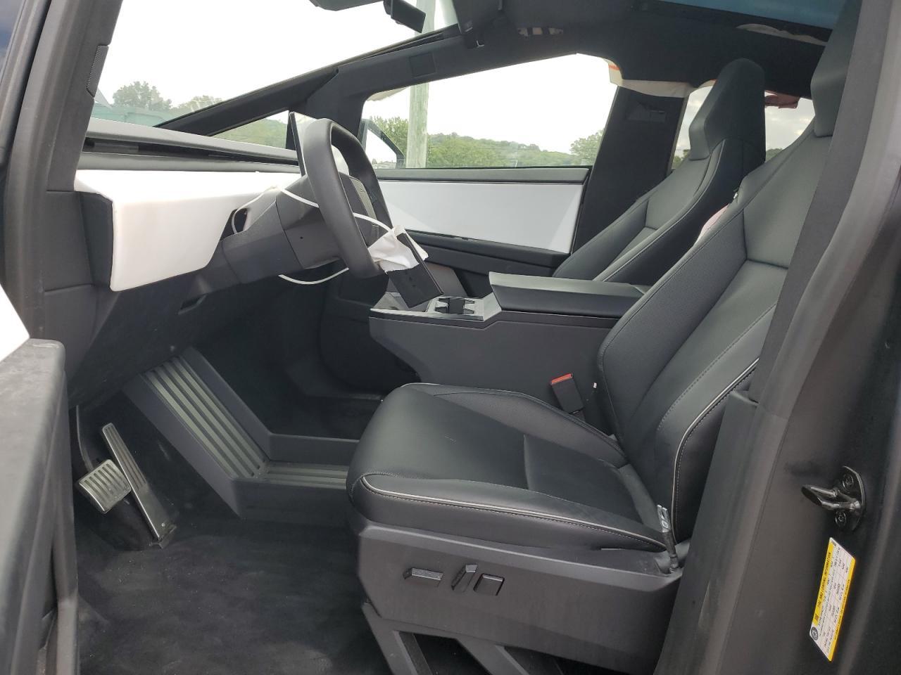 2024 Tesla Cybertruck - Фото 7