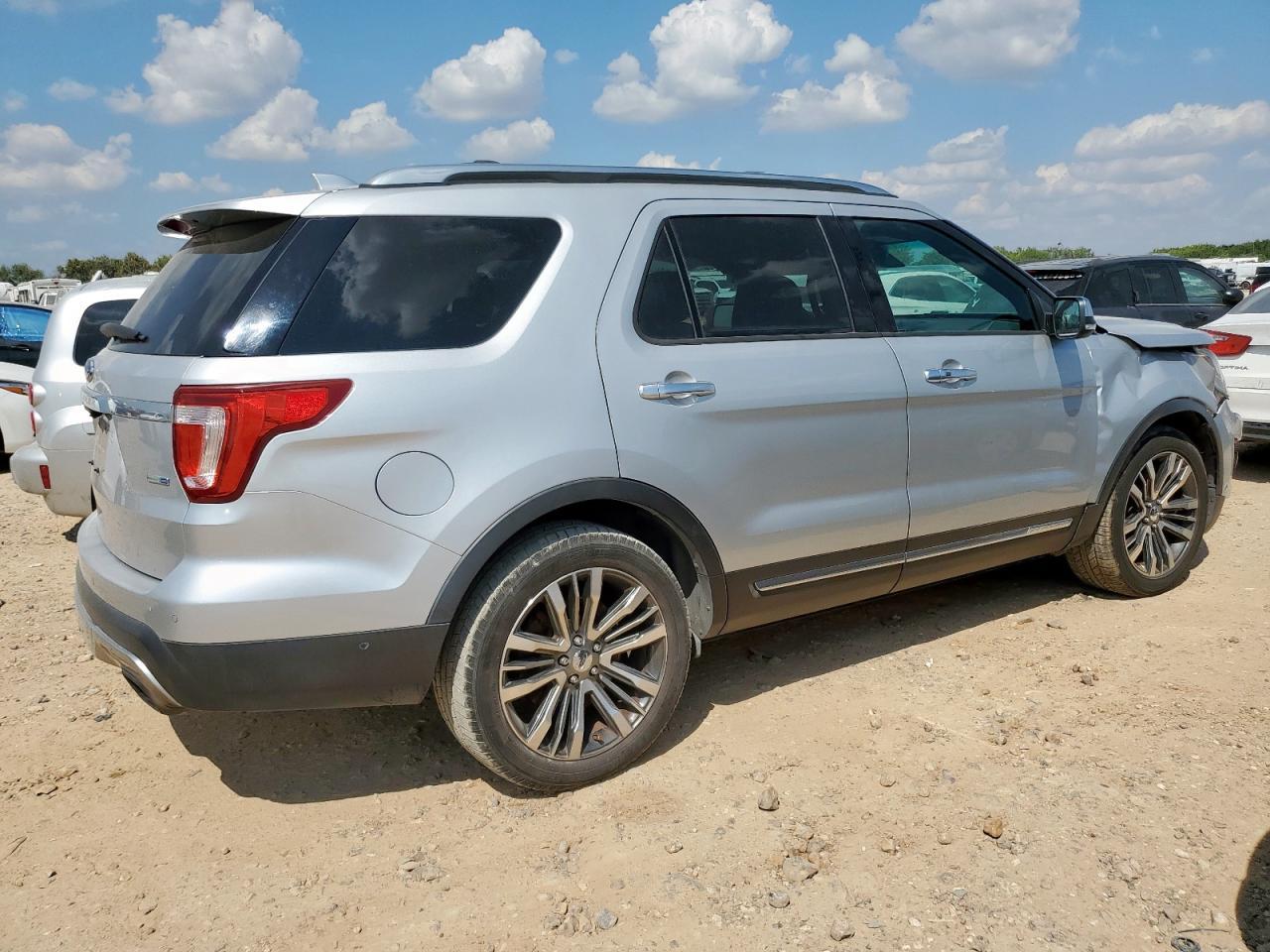 2017 Ford Explorer Platinum - Фото 3