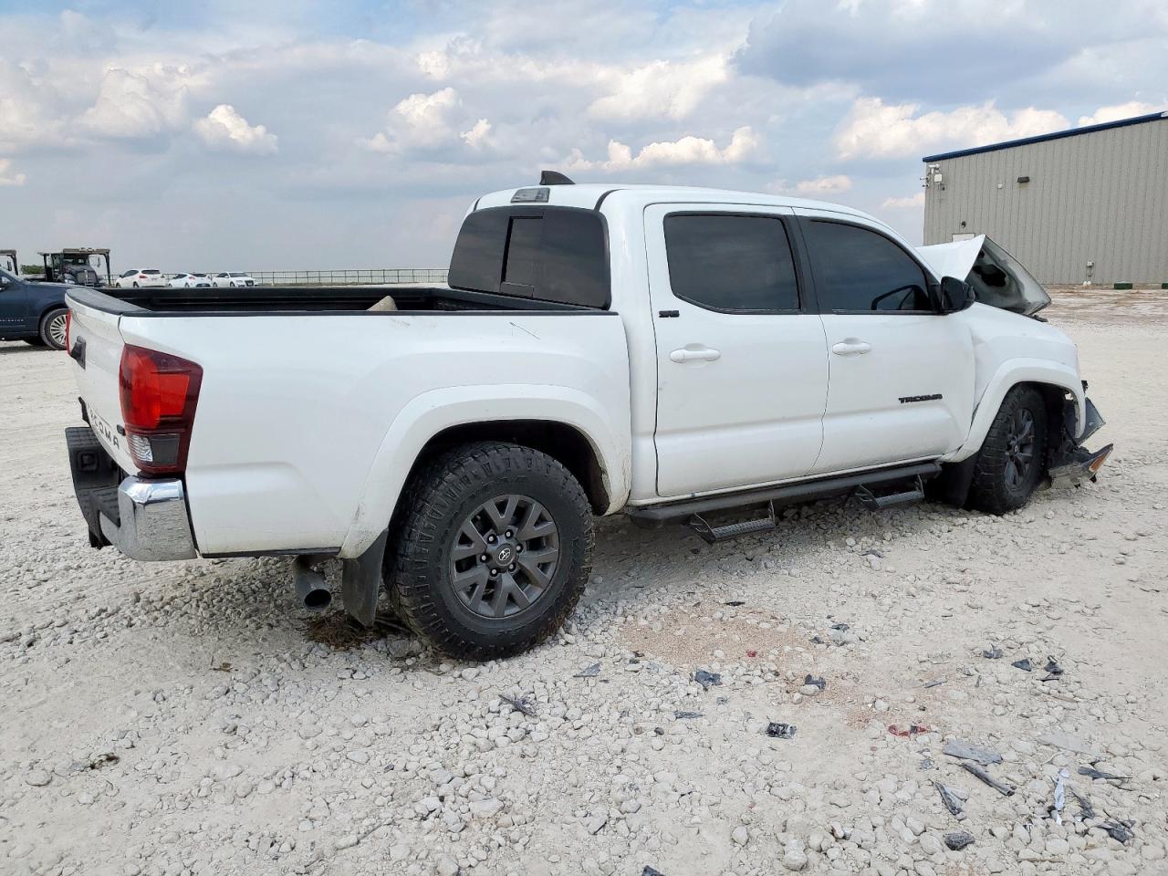 2023 Toyota Tacoma Double Cab - Фото 3