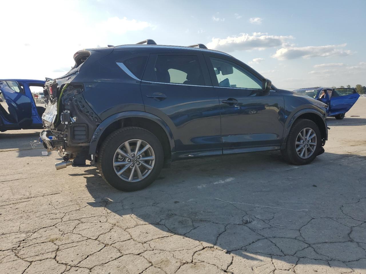2025 Mazda Cx-5 Preferred - Image 3