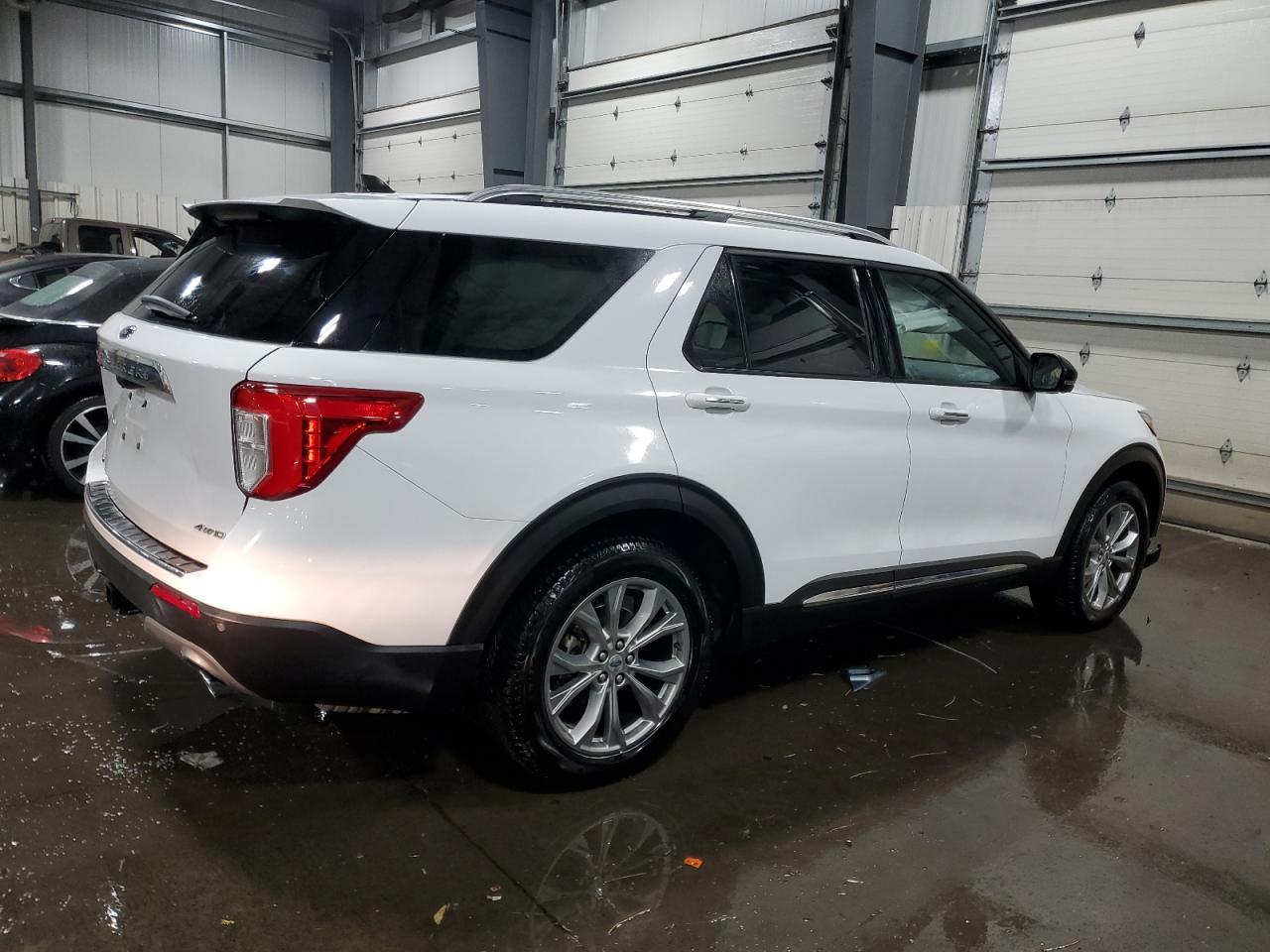 2021 Ford Explorer Limited - Фото 3