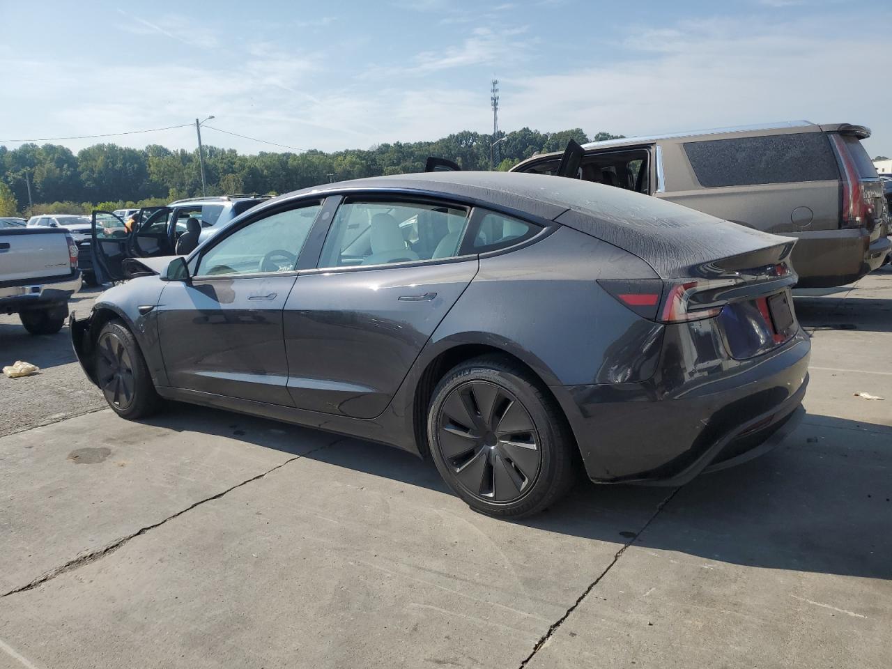 2025 Tesla Model 3 - Image 2
