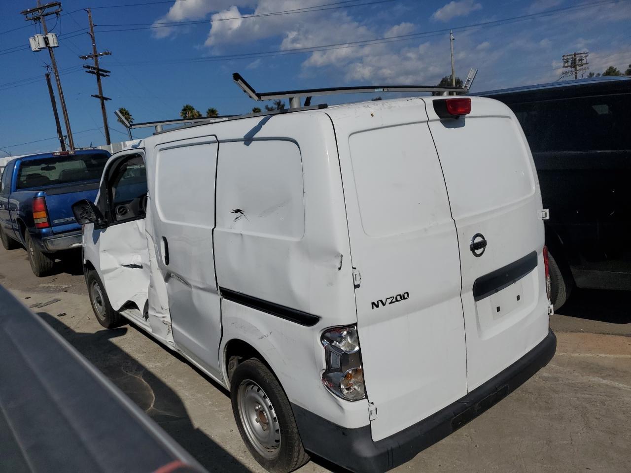2015 Nissan Nv200 2.5S - Фото 2