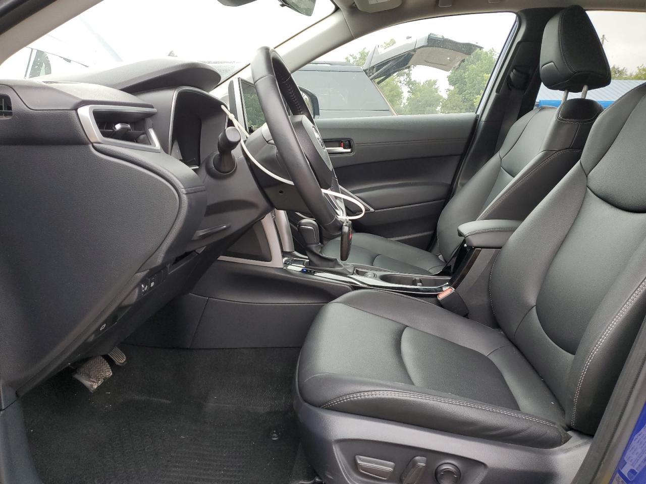 2024 Toyota Corolla Cross Xle - Фото 7