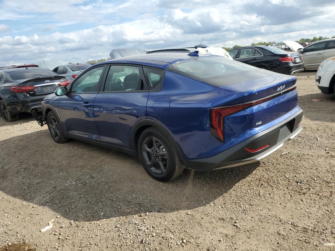 2025 Kia K4 - Фото 2
