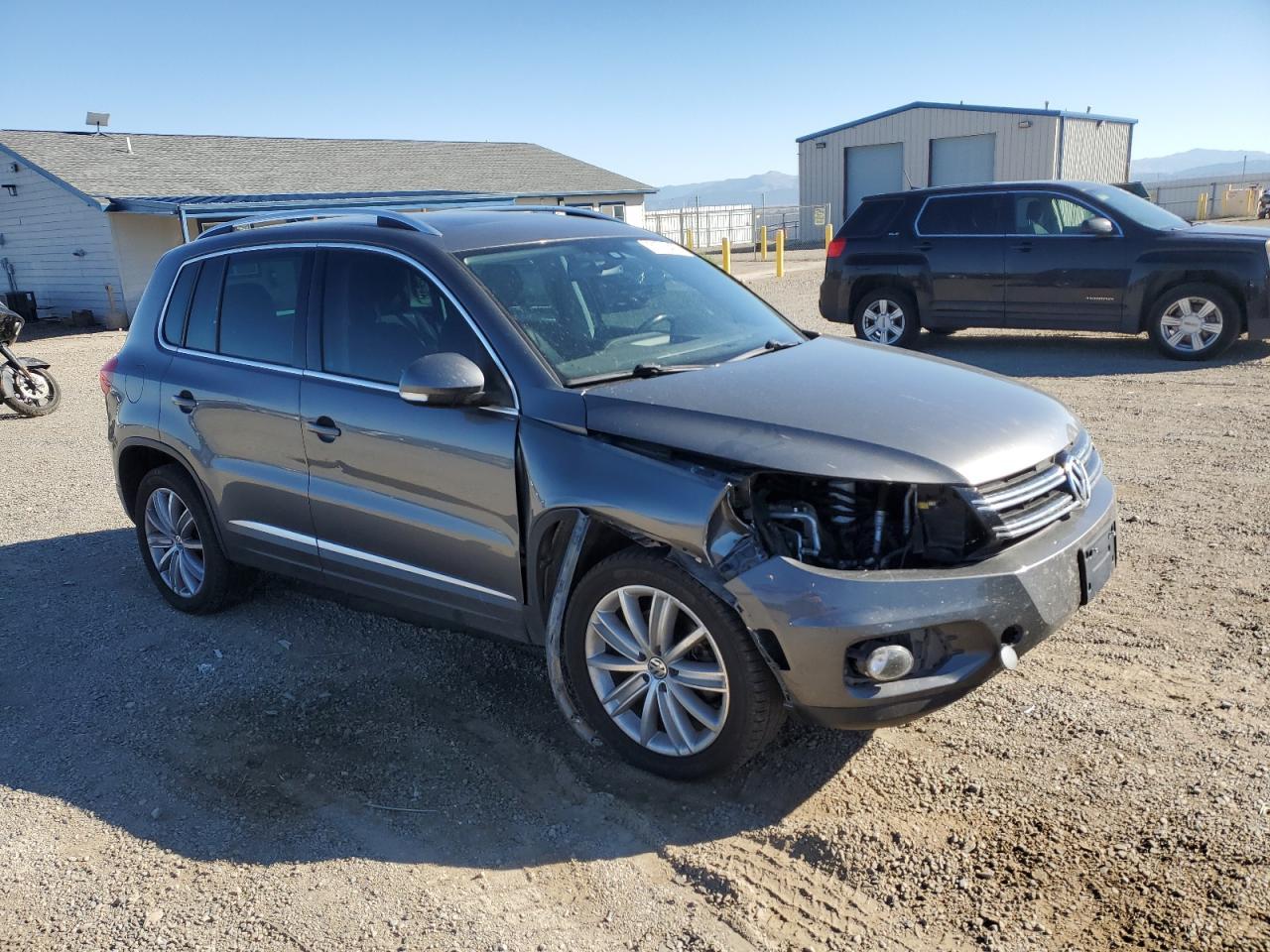 2016 Volkswagen Tiguan S - Фото 4