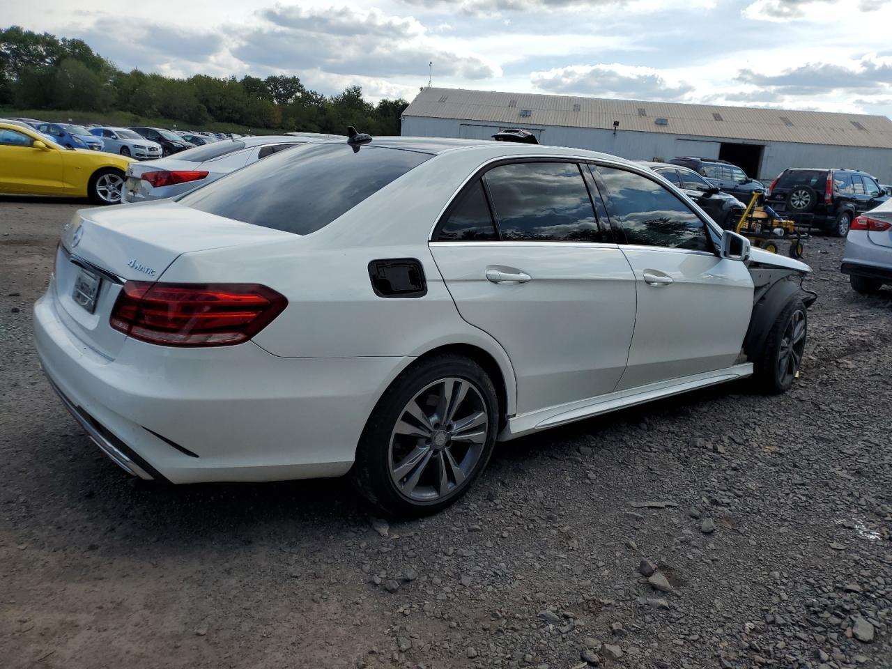 2014 Mercedes-Benz E 350 4Matic - Фото 3