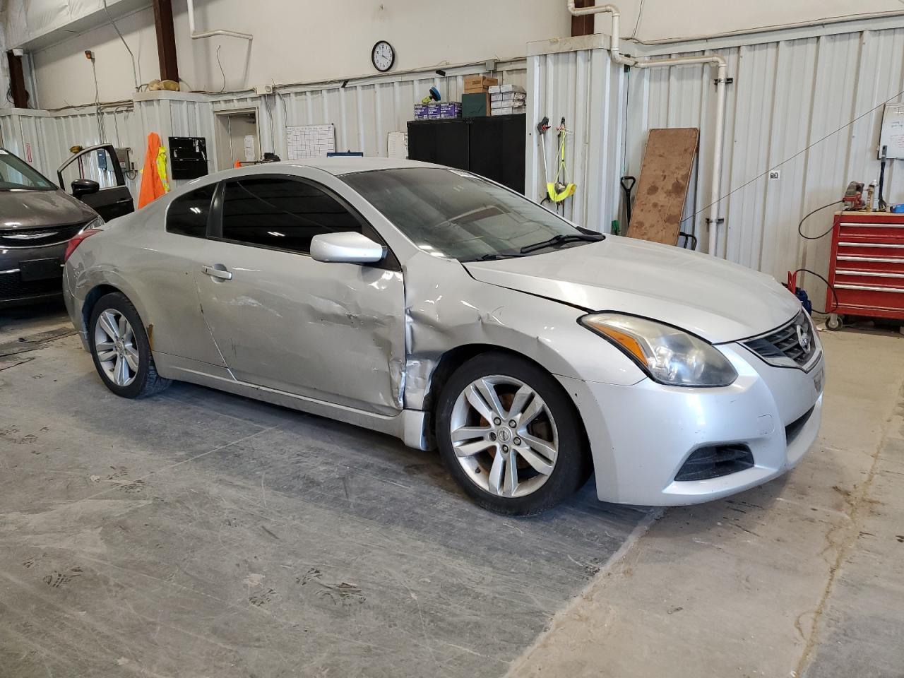 2011 Nissan Altima S - Image 4