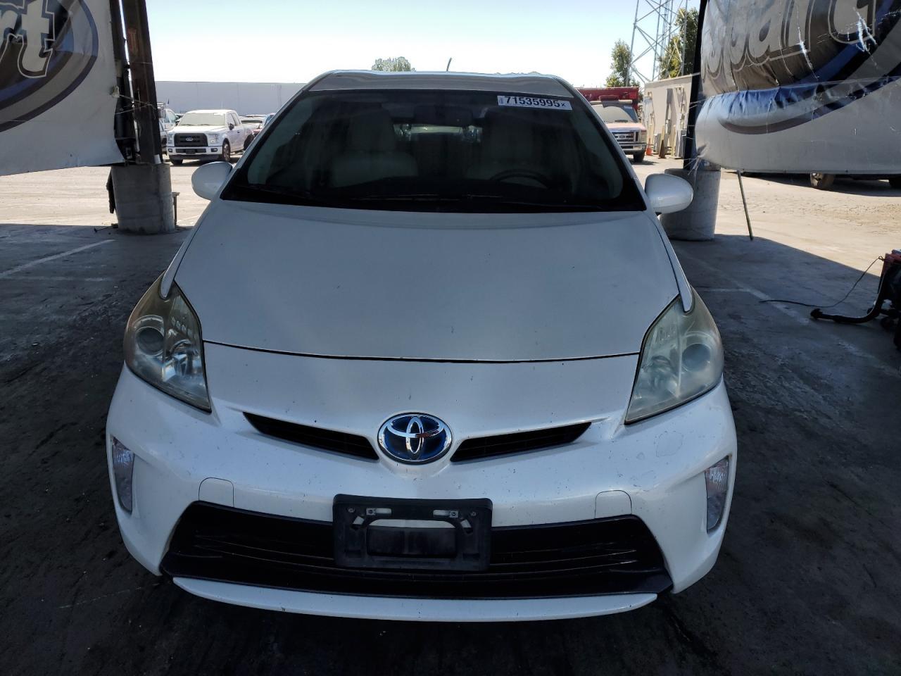 2012 Toyota Prius - Image 5