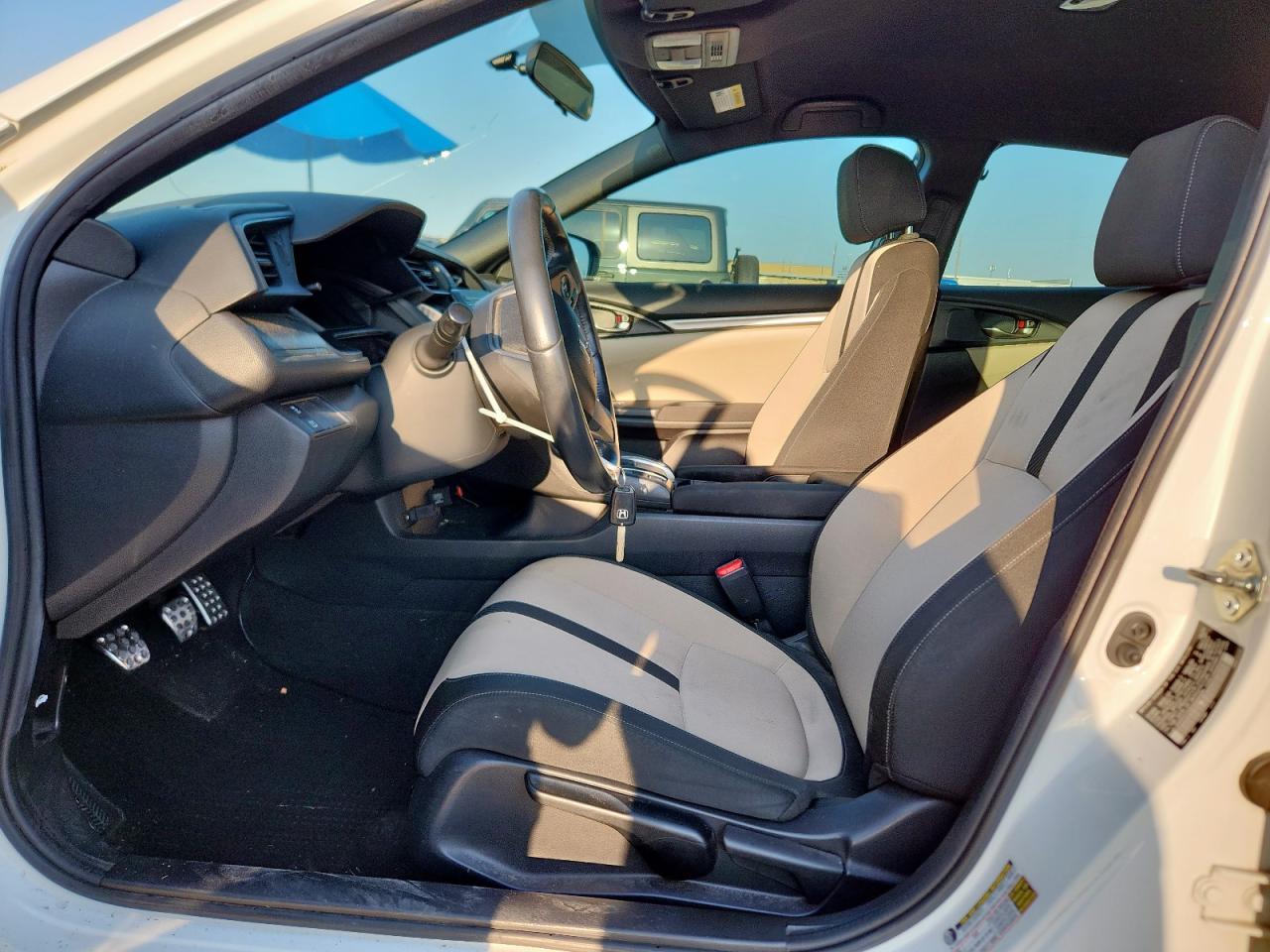 2018 Honda Civic Sport - Image 7