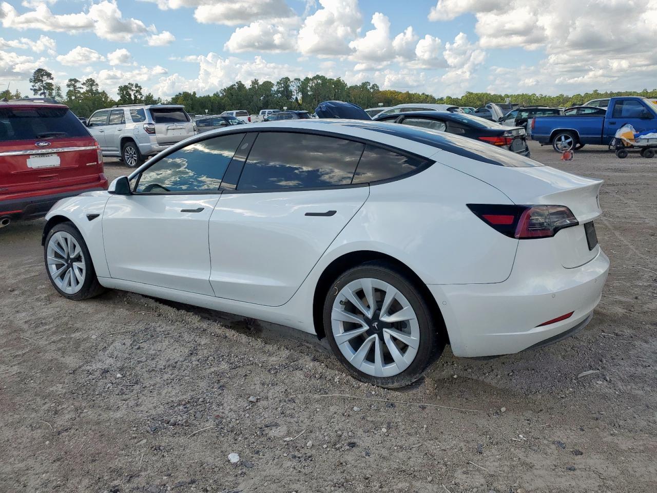 2021 Tesla Model 3 - Image 2