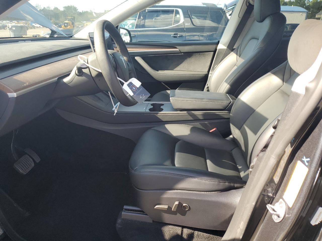 2024 Tesla Model Y - Фото 7