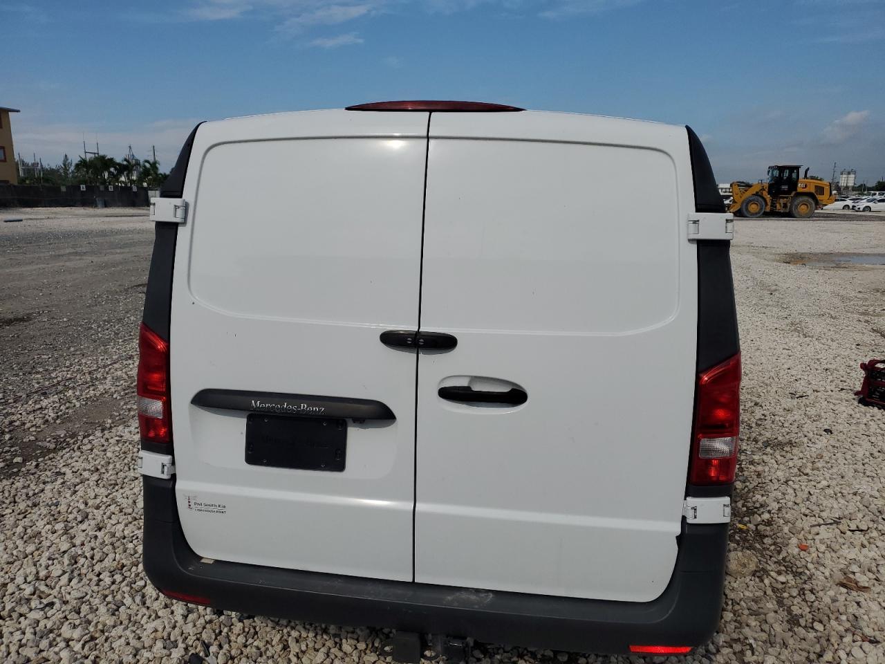 2023 Mercedes-Benz Metris - Фото 6